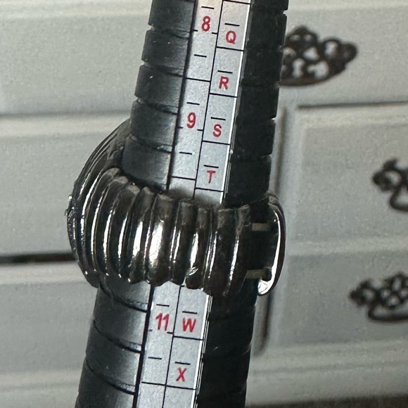 Stretch Statement‎ Ring - Picture 8 of 8